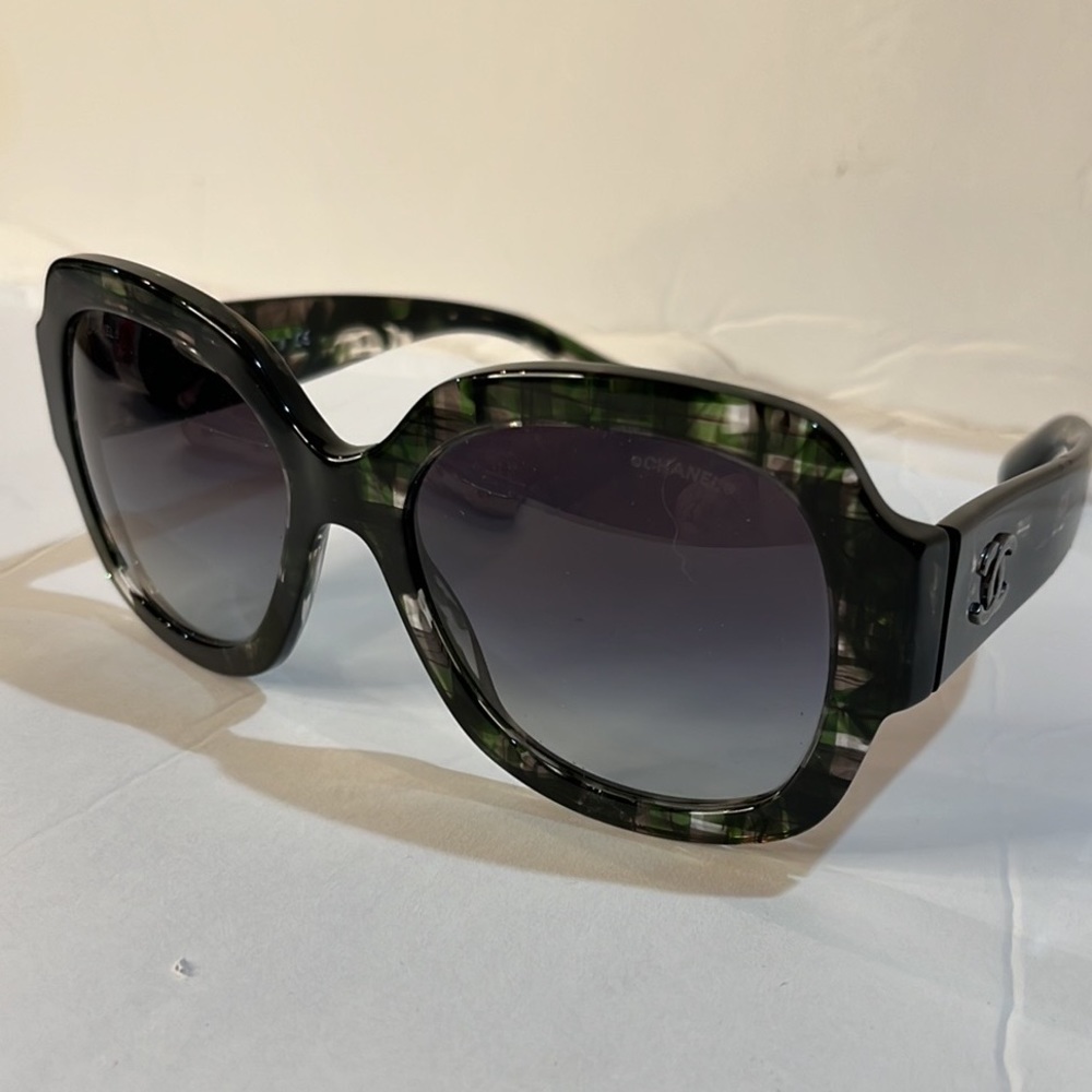 CHANEL SUNGLASSES 😎